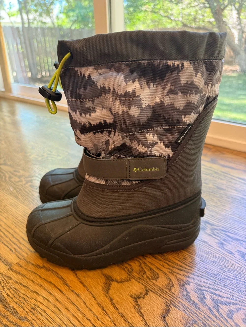 Columbia Black and Gray Camo Kids Snow Boots with Lime Accents